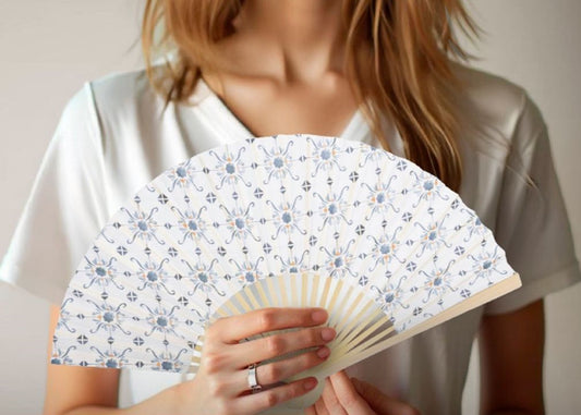 Éventail en bambou tissue polyester personnalisé