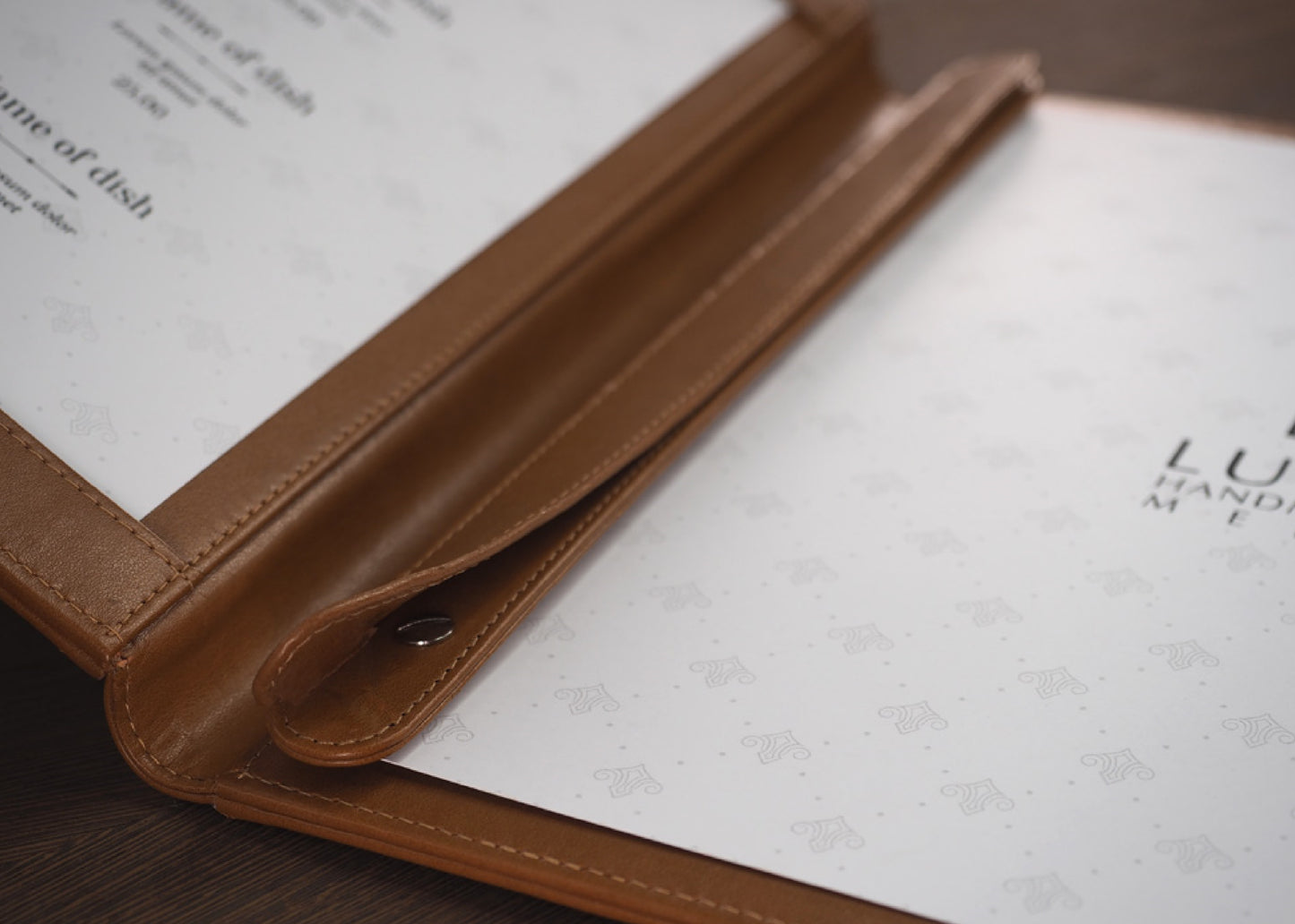 Porte Menu en Simili cuir PL1054119