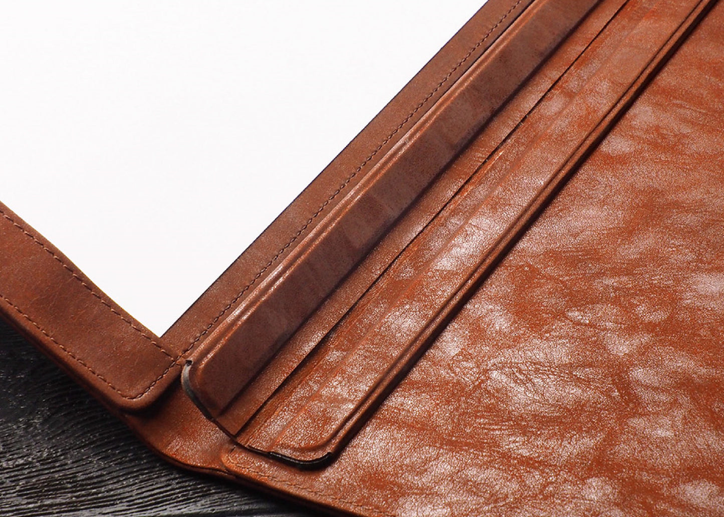 Porte Menu en cuir PL1973325