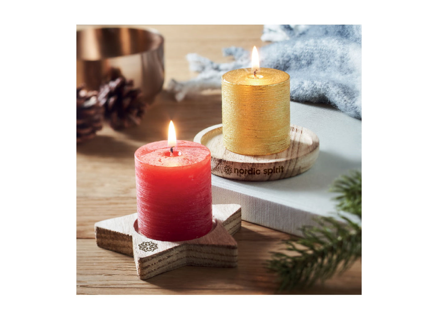 Support rond en bois avec bougie personnalisée