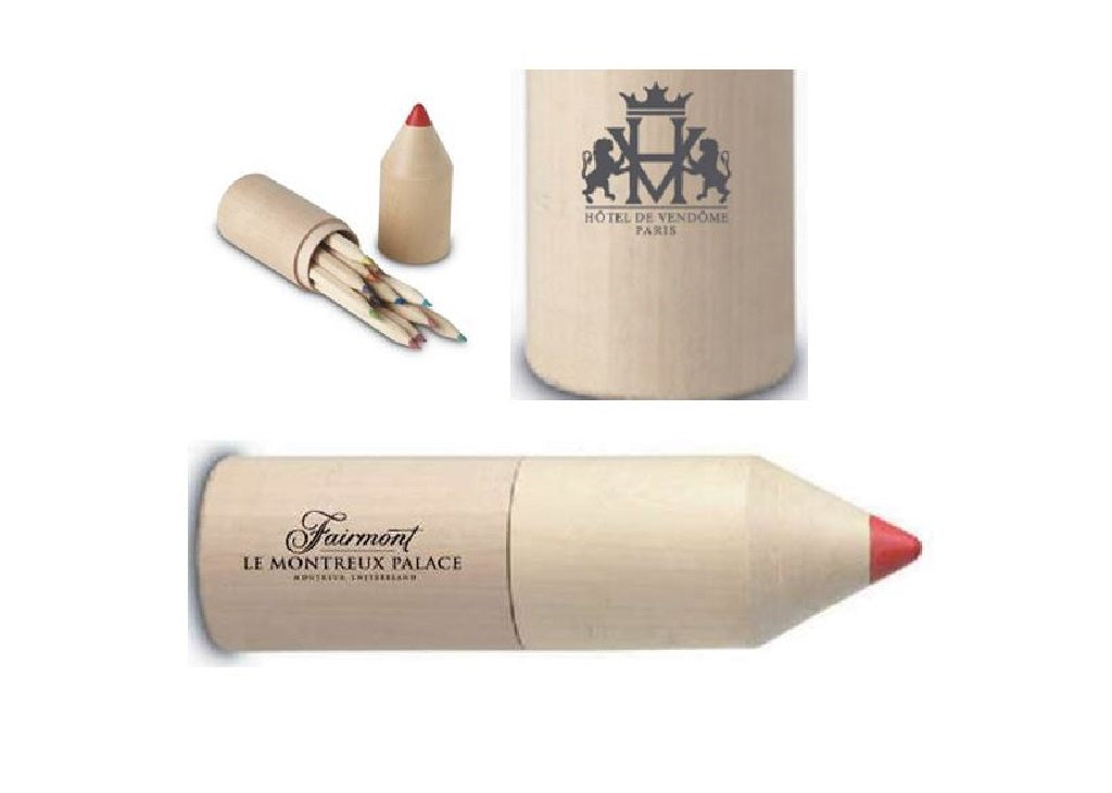 Tube en bois, en forme de crayon contenant 12 crayons de couleur