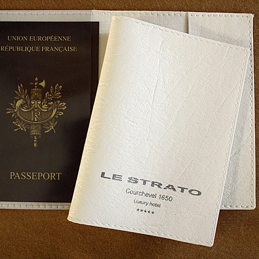 Porte Passeport personnalisé en simili cuir ou Rpet