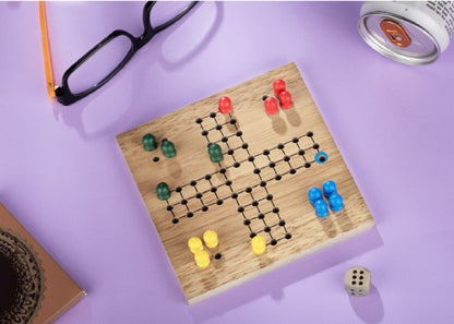 jeu des petits chevaux en bois personnalisé