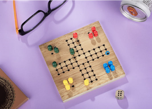 jeu des petits chevaux en bois personnalisé