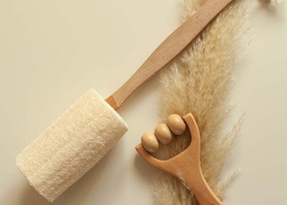 Eponge exfoliante à manche personnalisé