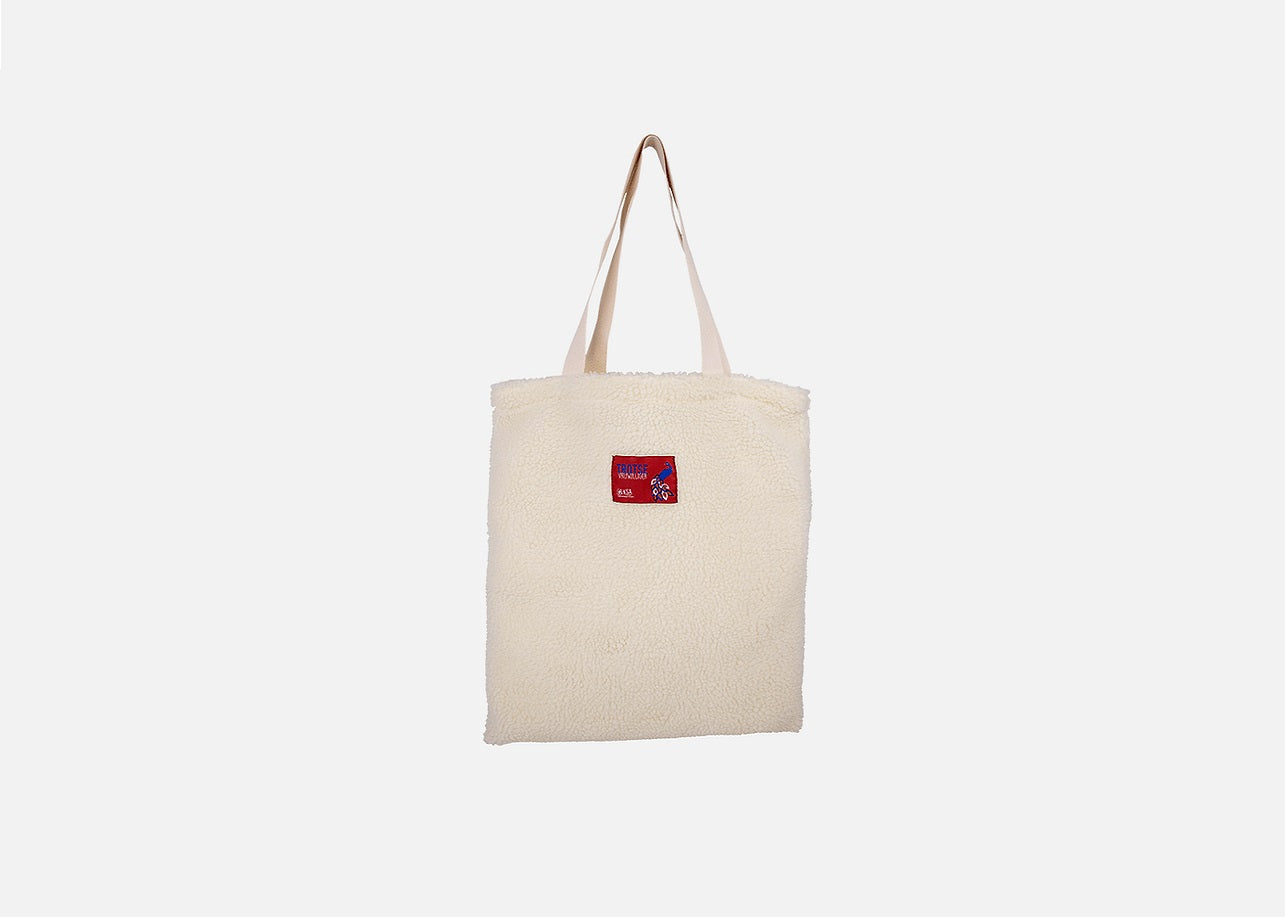 Tote bag en sherpa personnalisé