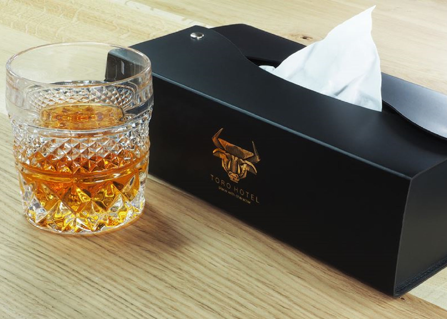 Boîte à mouchoirs en cuir recyclé PL6094