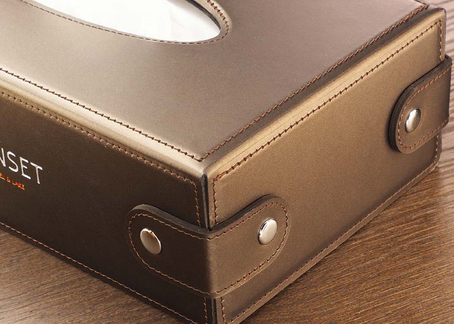 Boîte à mouchoirs en cuir recyclé PL3094