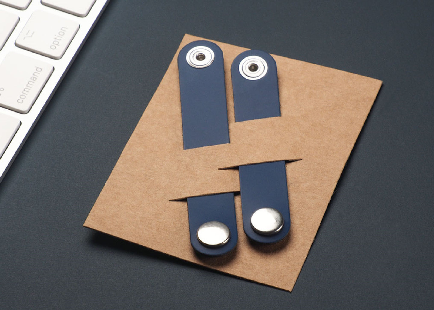 Range câble en cuir recyclé PJ317094